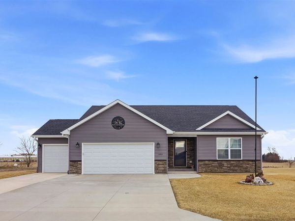 502 S 15th Ave, Washington, IA 52353