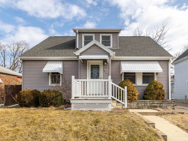 2418 White Street, Dubuque, IA 52001