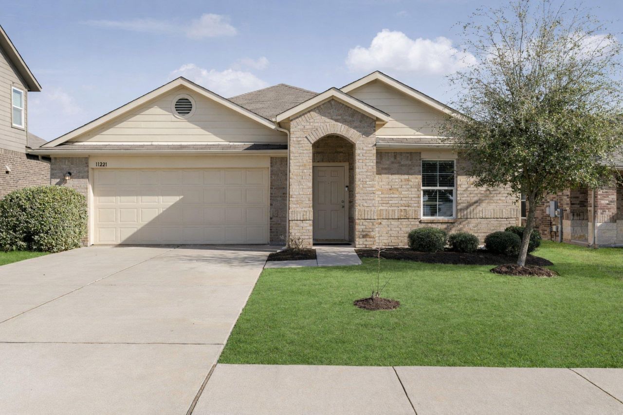 11221 Bachman Dr, Austin, TX 78754 Main Photo