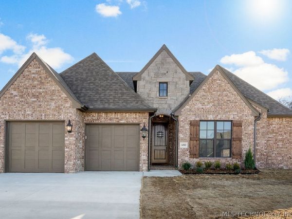 14502 E 79th Street North , Owasso, OK 74055