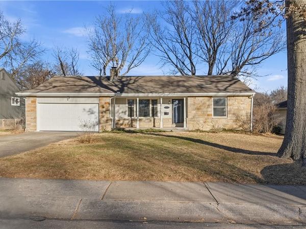 8701 Jarboe Street, Kansas City, MO 64114