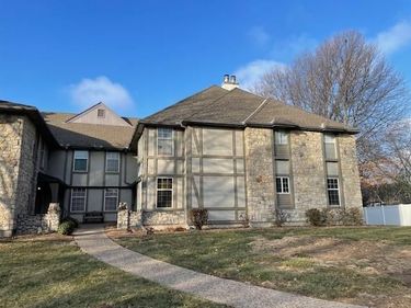 1305 NW Village Drive, Unit B, Blue Springs, MO 64015