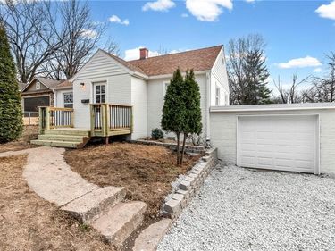 703 Hickory Street, Richmond, MO 64085