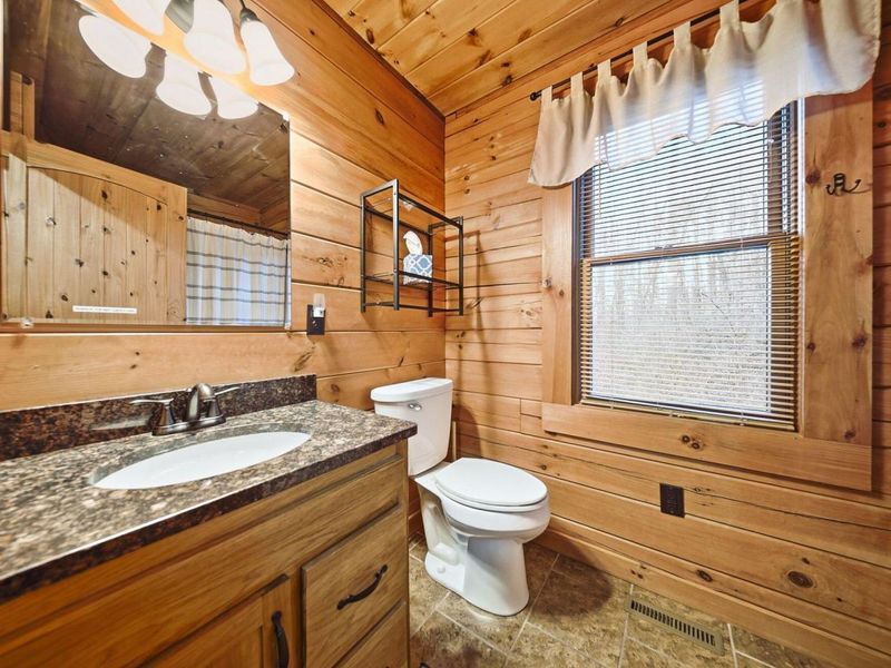 15399 Clapper Hollow Road, Laurelville, OH 43135 Photo 23