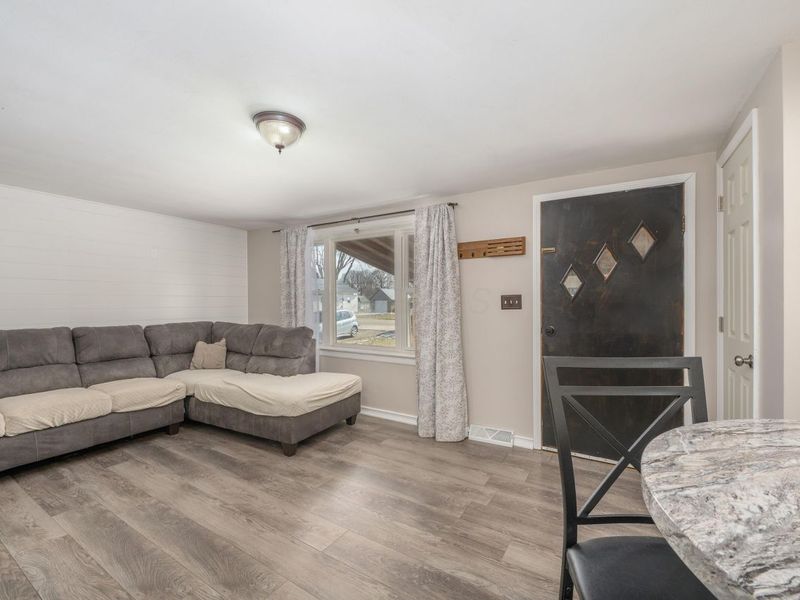 11 Parrott Street , Mount Vernon, OH 43050 Photo 8