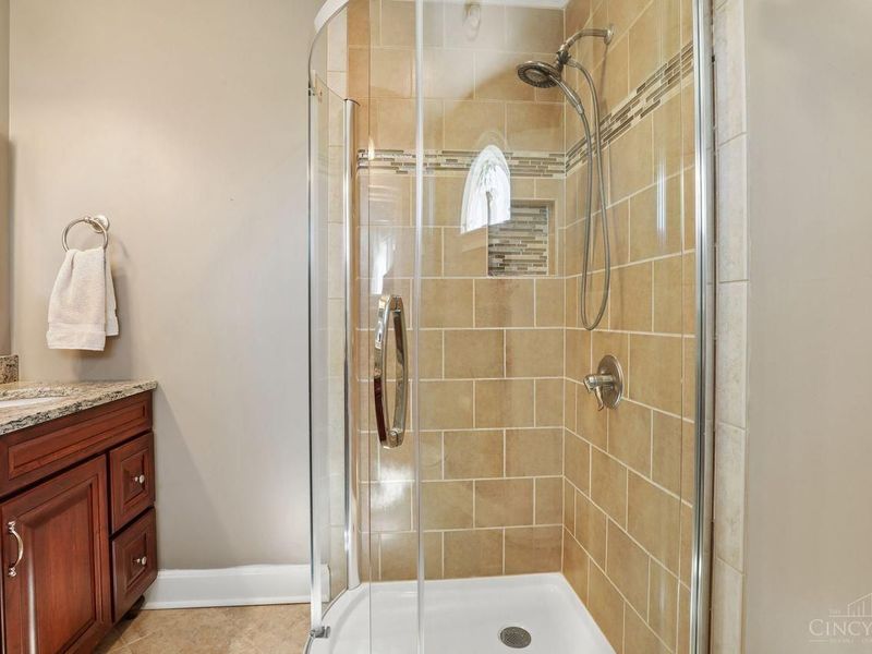 3817 Davenant Avenue, Cincinnati, OH 45213 Photo 33