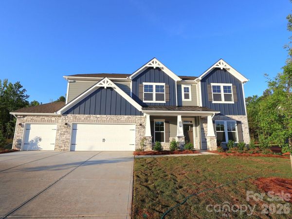 211 Amber Glen Drive, Locust, NC 28217