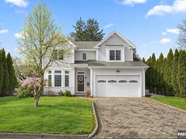 137 6th Street, CRESSKILL, NJ 07626