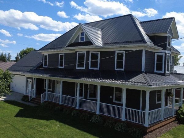 290 NE Main Street, New Albin, IA 52160