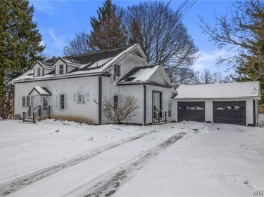 5869 Broadway Street, Lancaster, NY 14086