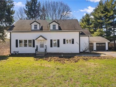 5869 Broadway Street, Lancaster, NY 14086