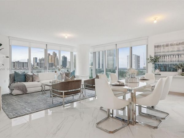 330 Sunny Isles Blvd, Unit 5-907, Sunny Isles Beach, FL 33160