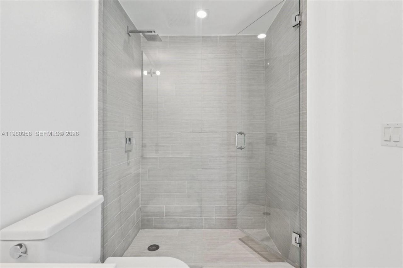 330 Sunny Isles Blvd, Unit 5-907, Sunny Isles Beach, FL 33160 Photo