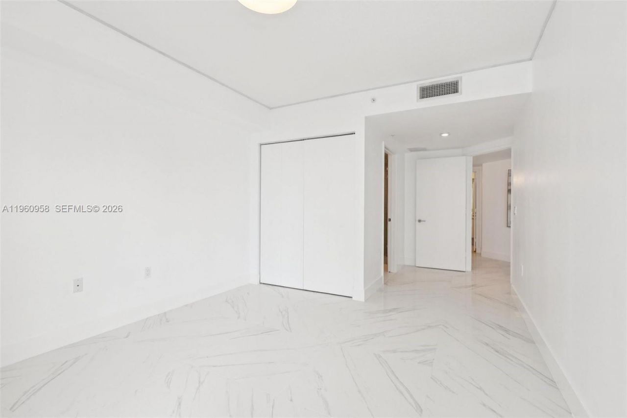 330 Sunny Isles Blvd, Unit 5-907, Sunny Isles Beach, FL 33160 Photo