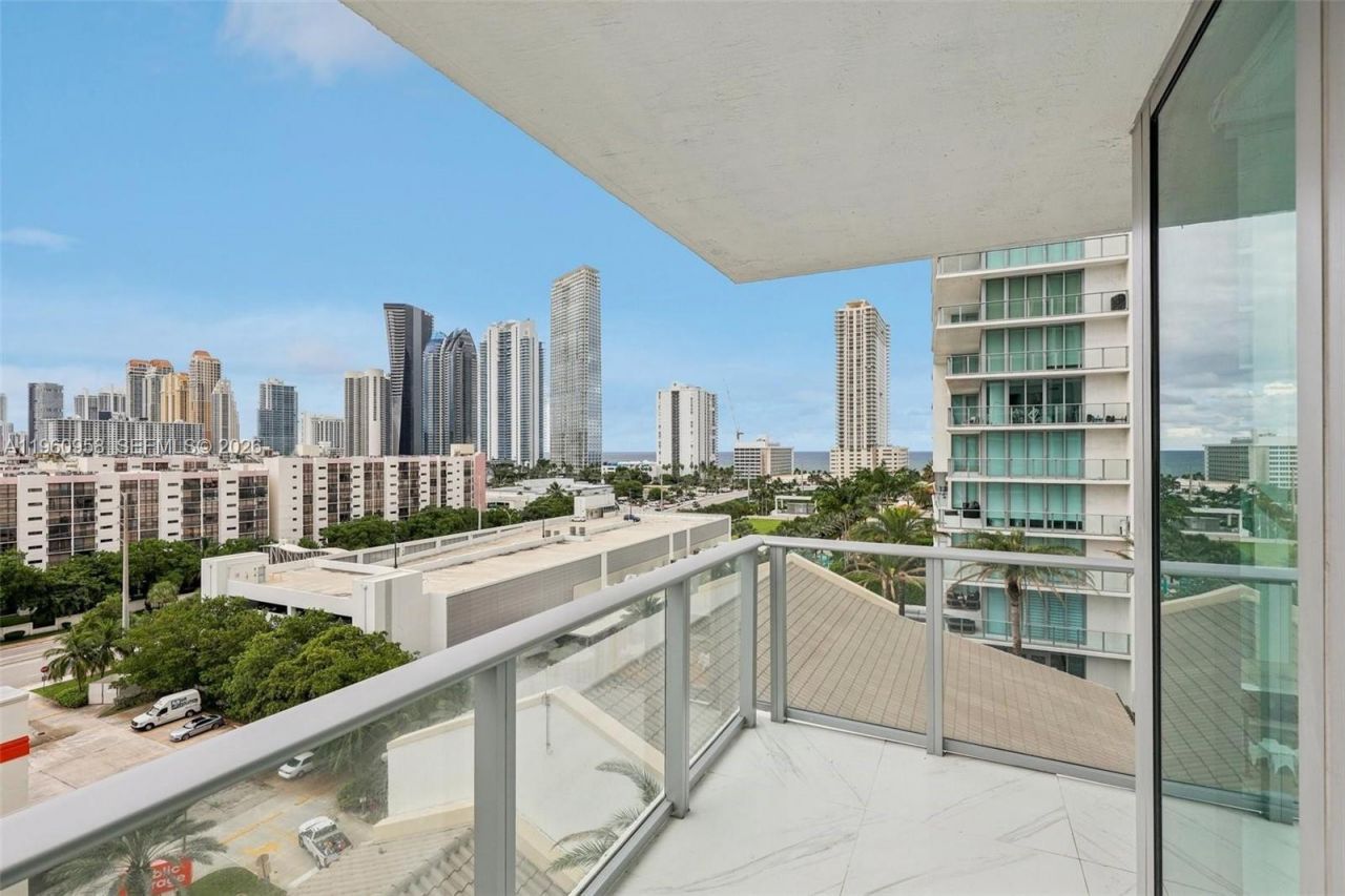 330 Sunny Isles Blvd, Unit 5-907, Sunny Isles Beach, FL 33160 Photo