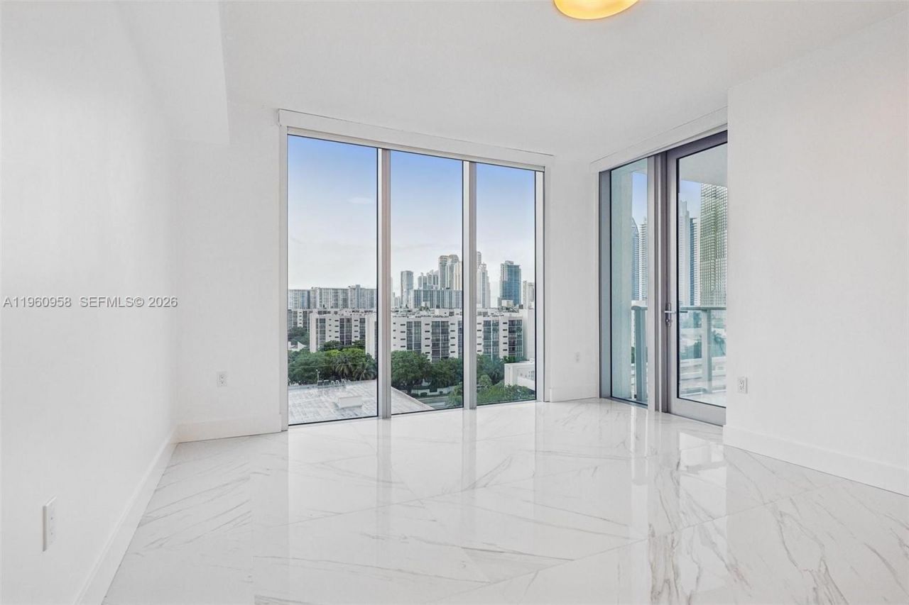 330 Sunny Isles Blvd, Unit 5-907, Sunny Isles Beach, FL 33160 Photo