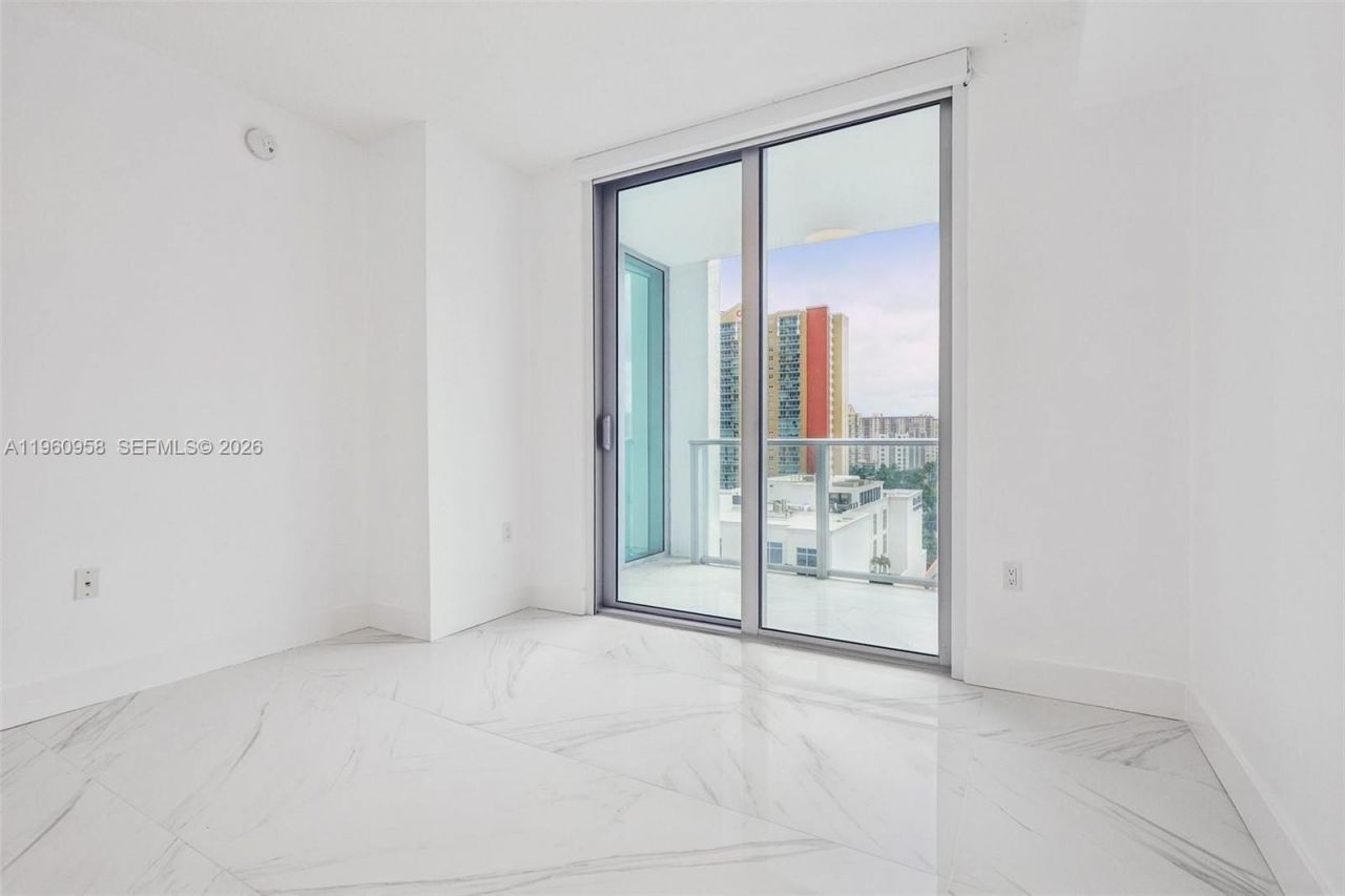 330 Sunny Isles Blvd, Unit 5-907, Sunny Isles Beach, FL 33160 Photo