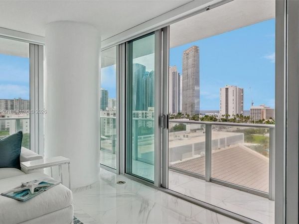 330 Sunny Isles Blvd , Unit 5-907, Sunny Isles Beach, FL 33160