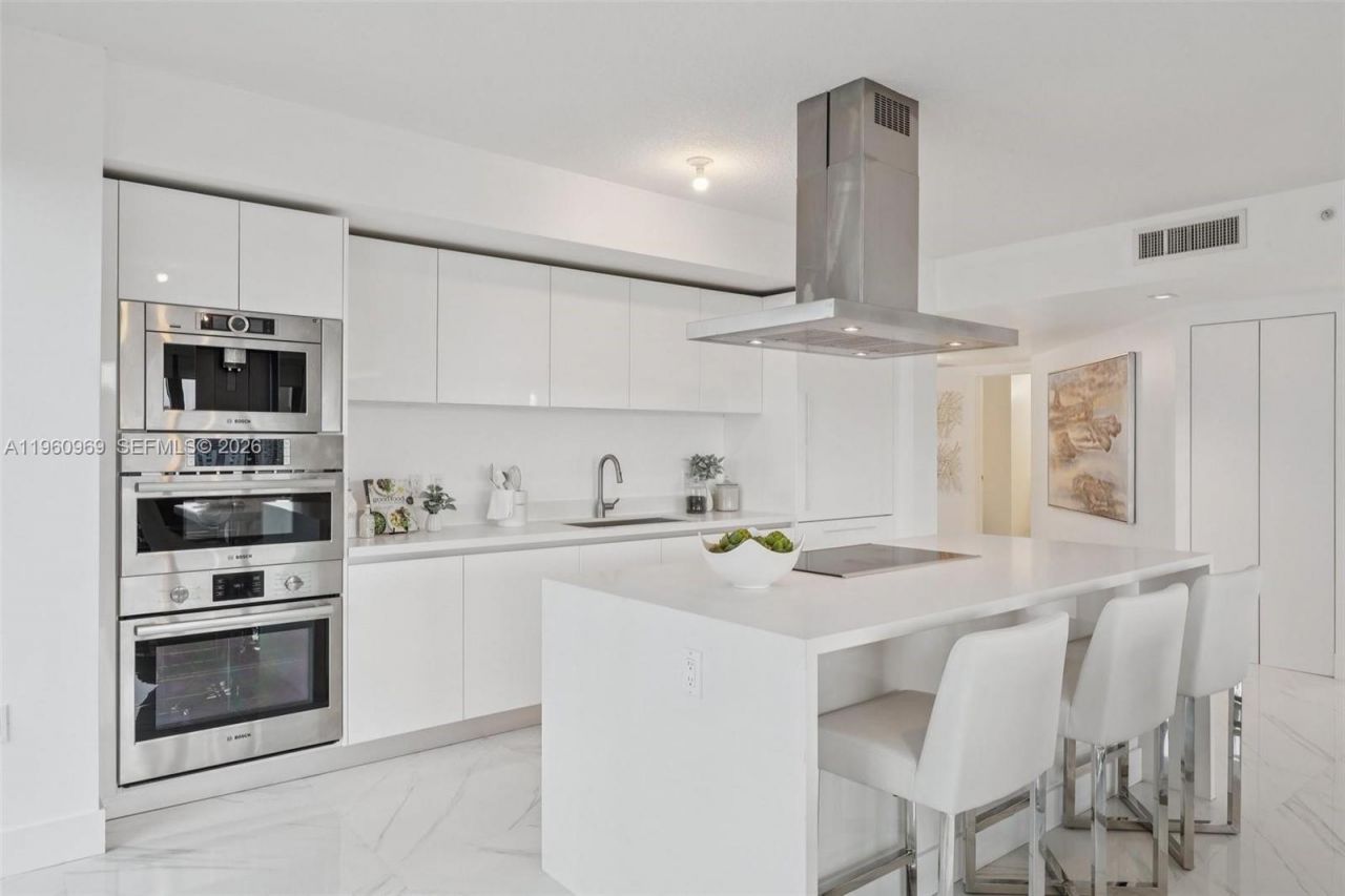 330 Sunny Isles Blvd , Unit 5-907, Sunny Isles Beach, FL 33160 Photo