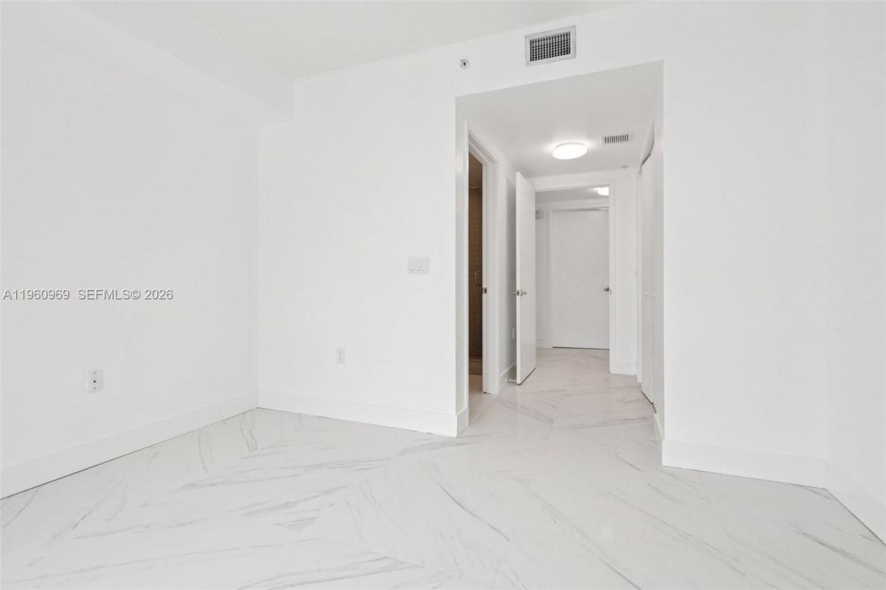 330 Sunny Isles Blvd , Unit 5-907, Sunny Isles Beach, FL 33160 Photo