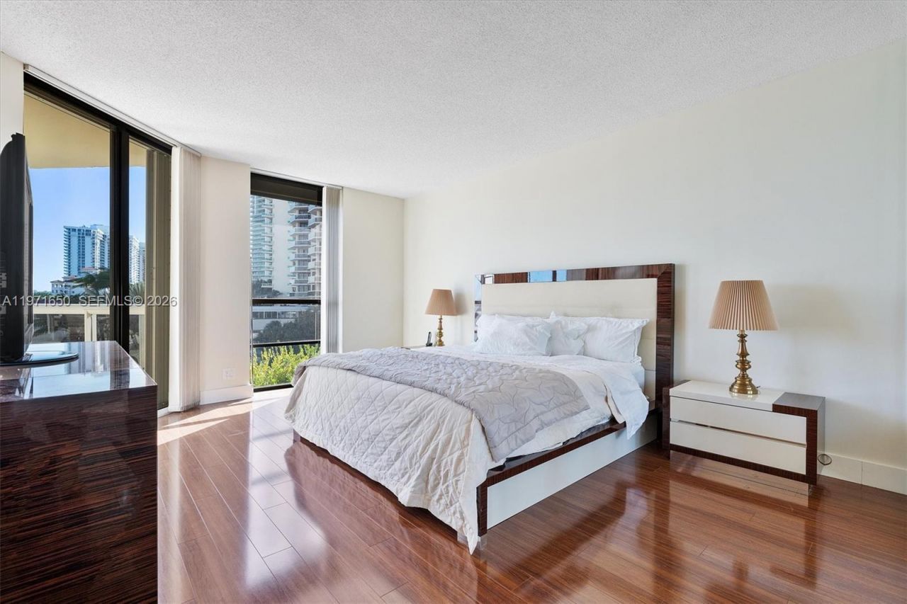 20191 E Country Club Dr, Unit 510, Aventura, FL 33180 Photo