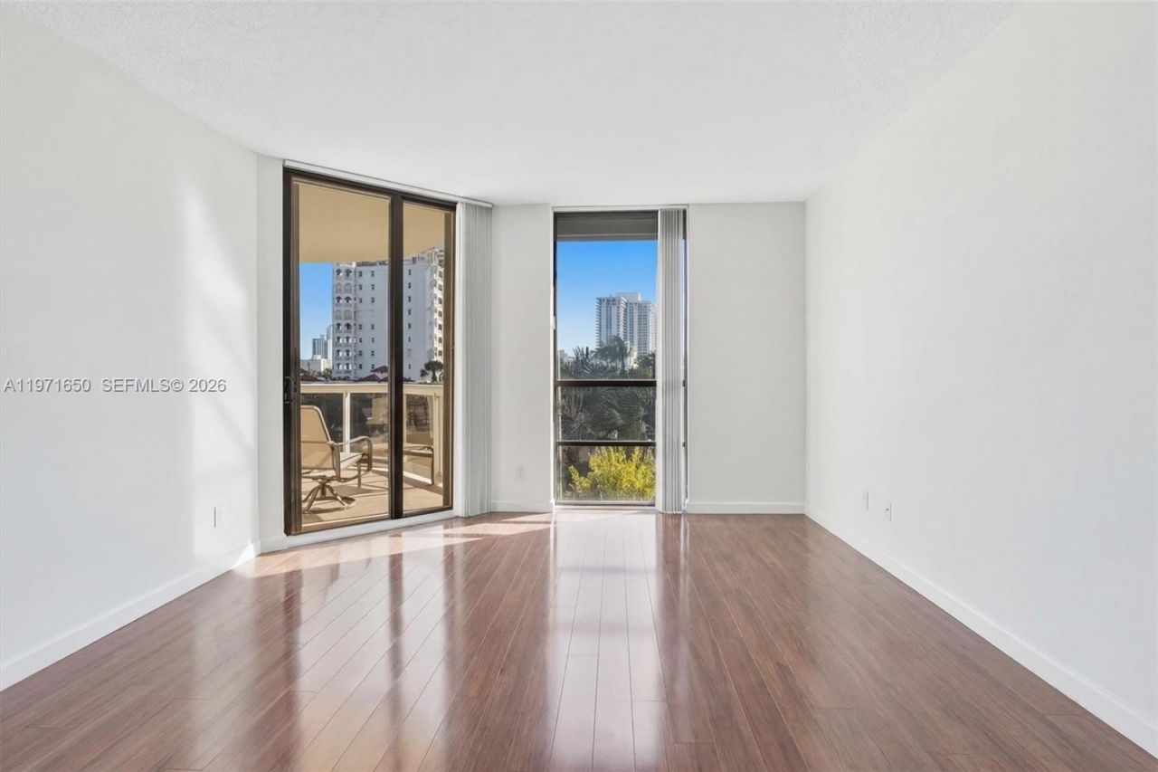 20191 E Country Club Dr, Unit 510, Aventura, FL 33180 Photo