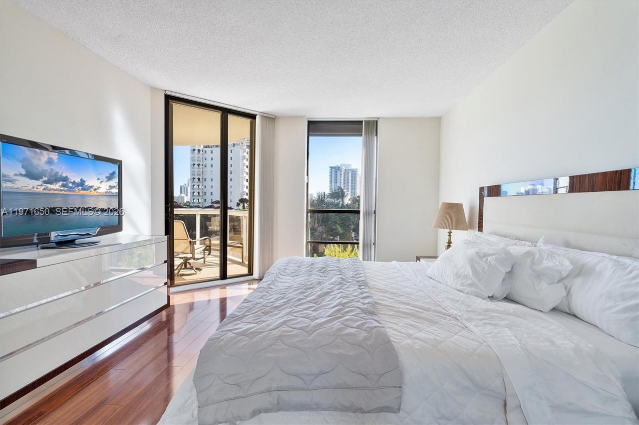 20191 E Country Club Dr, Unit 510, Aventura, FL 33180 Photo