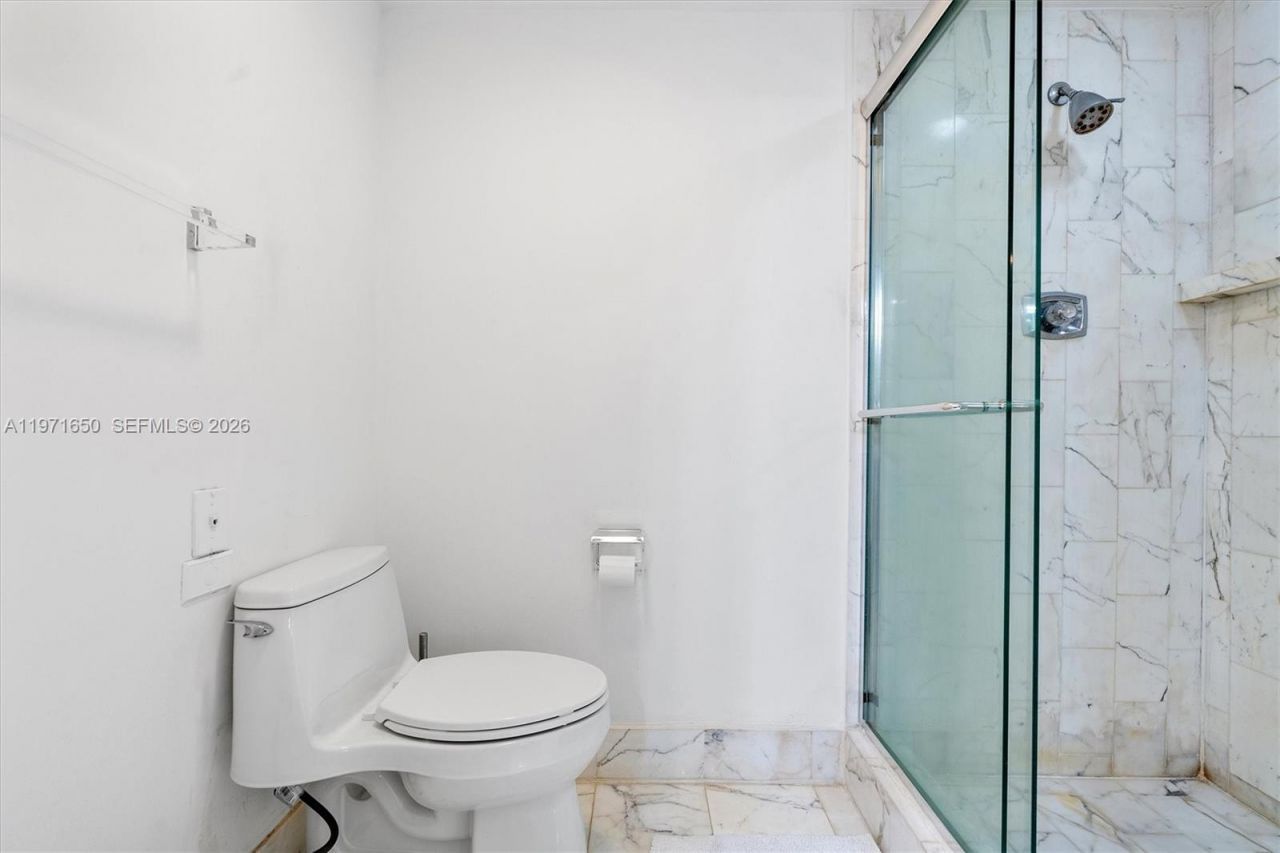 20191 E Country Club Dr, Unit 510, Aventura, FL 33180 Photo