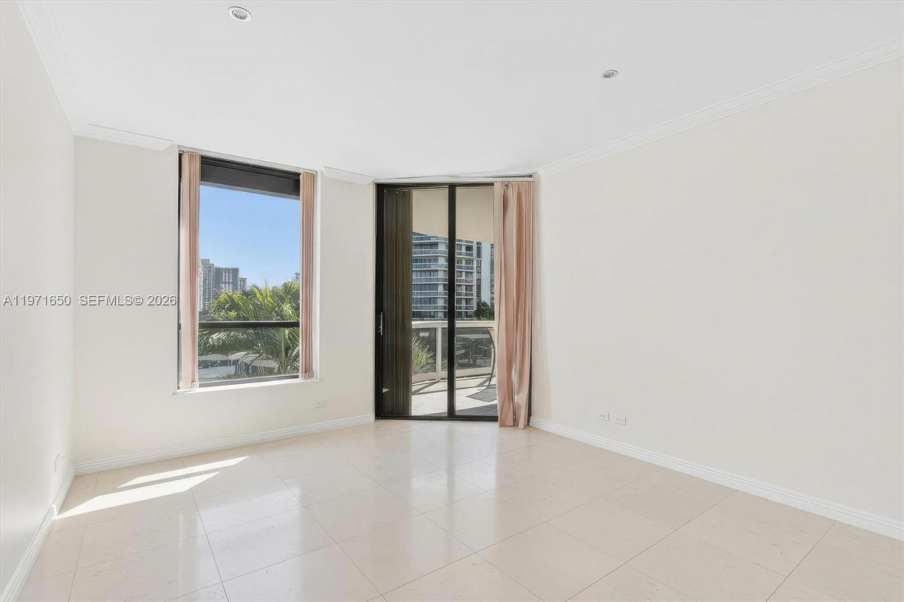 20191 E Country Club Dr, Unit 510, Aventura, FL 33180 Photo