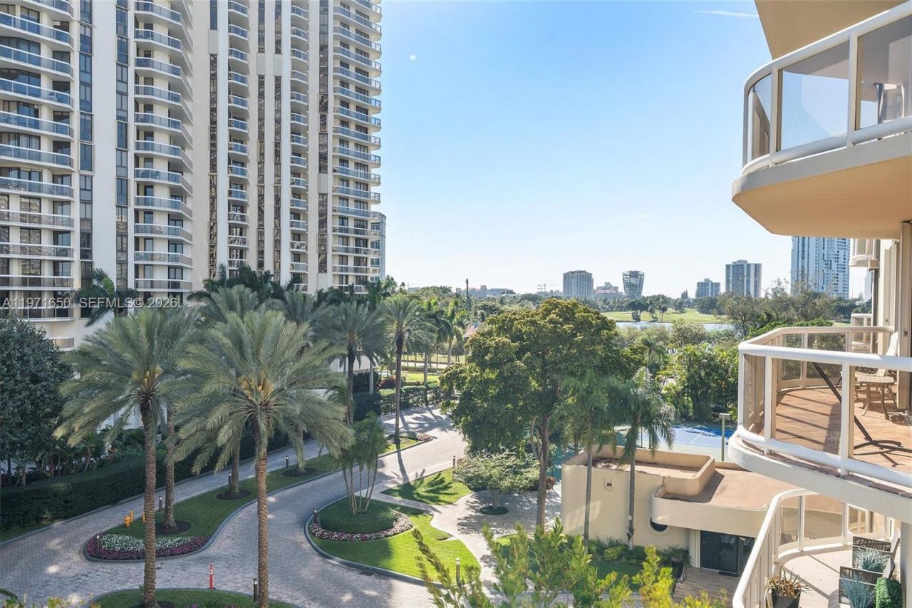 20191 E Country Club Dr, Unit 510, Aventura, FL 33180 Photo