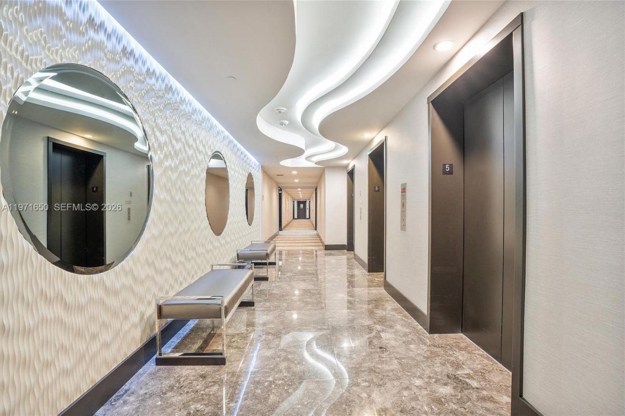 20191 E Country Club Dr, Unit 510, Aventura, FL 33180 Photo