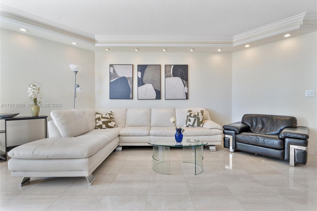 20191 E Country Club Dr, Unit 510, Aventura, FL 33180 Photo