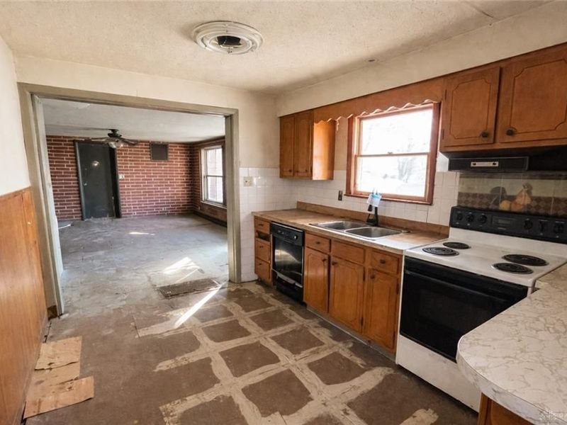 410 N Main Street, Eldorado, OH 45321 Photo 13