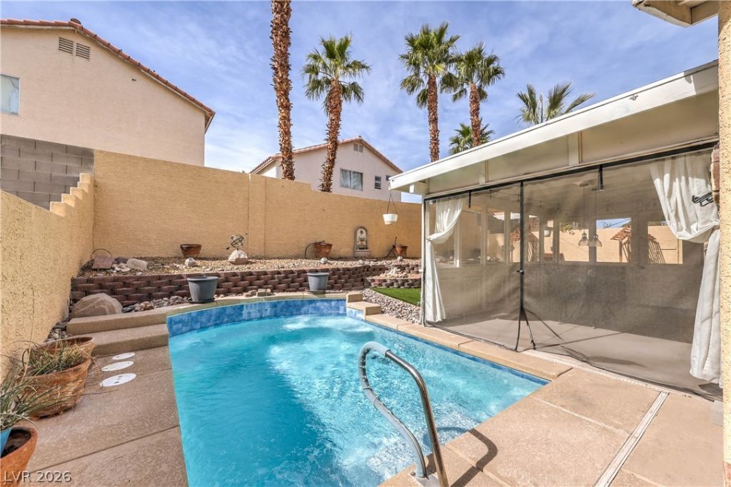 1005 Rainbow Meadows Drive, Las Vegas, NV 89128 Main Photo