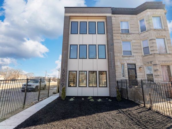 5809 S Indiana Avenue, Chicago, IL 60637