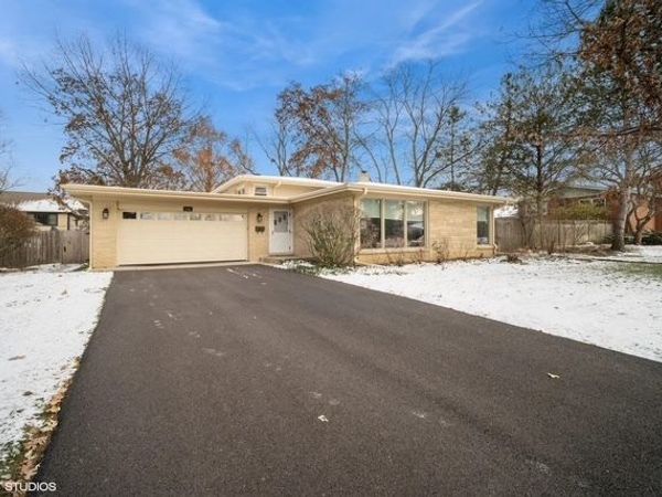 1151 Walden Lane , Deerfield, IL 60015