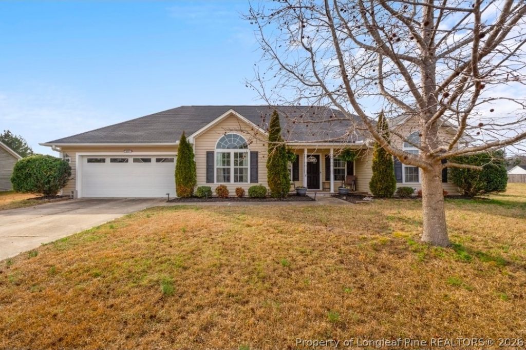 439 Carolina Oaks Circle, Linden, NC 28356 Main Photo