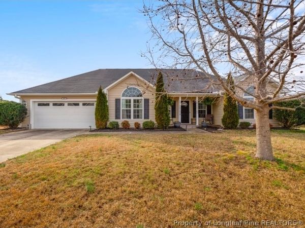 439 Carolina Oaks Circle, Linden, NC 28356