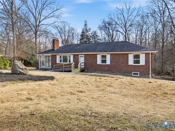 6827 Melville Drive , Chesterfield, VA 23832