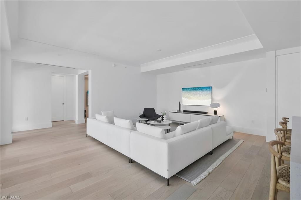 1130 3rd Ave S, Unit 105, Naples, FL 34102 Photo