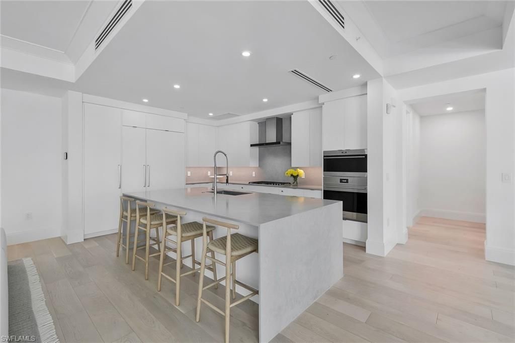 1130 3rd Ave S, Unit 105, Naples, FL 34102 Photo