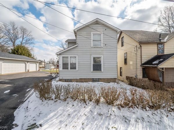 8198 Erie Street, Masury, OH 44438