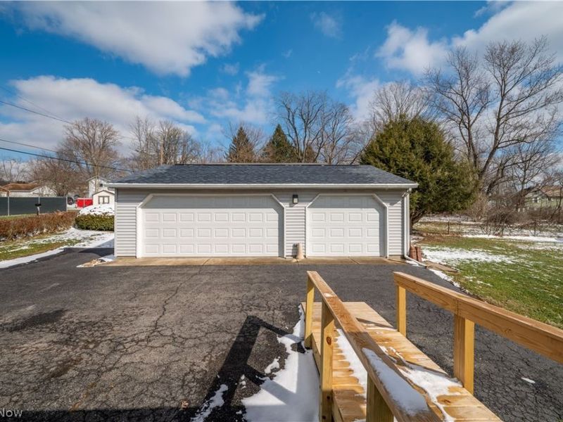 8198 Erie Street, Masury, OH 44438 Photo 11