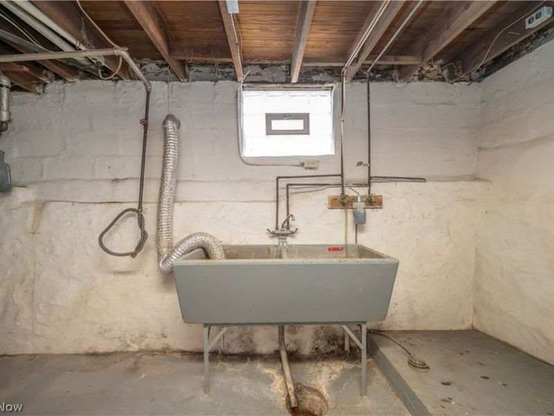 8198 Erie Street, Masury, OH 44438 Photo 17