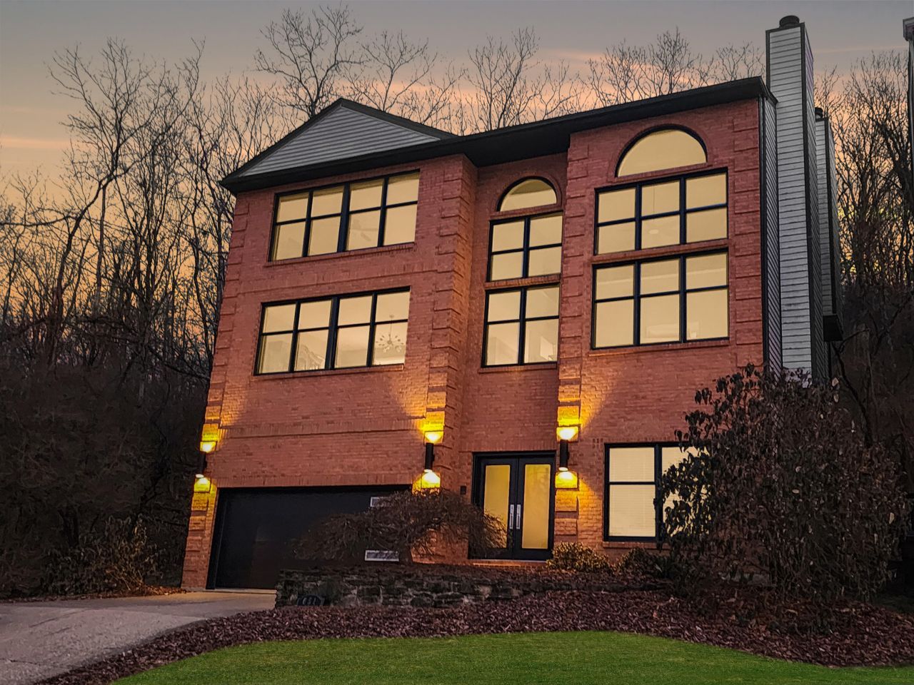 651 Pointe Benton Lane, Covington, KY 41014 Main Photo