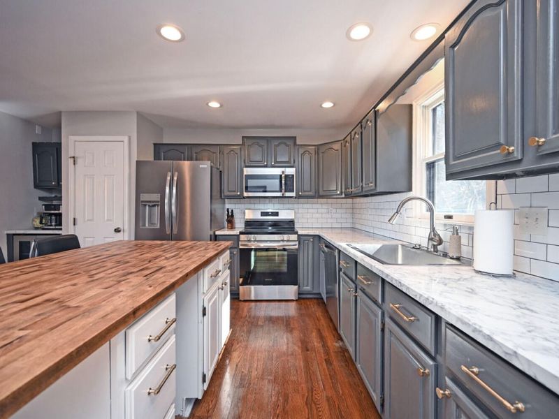 651 Pointe Benton Lane, Covington, KY 41014 Photo 16