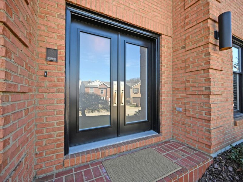 651 Pointe Benton Lane, Covington, KY 41014 Photo 5