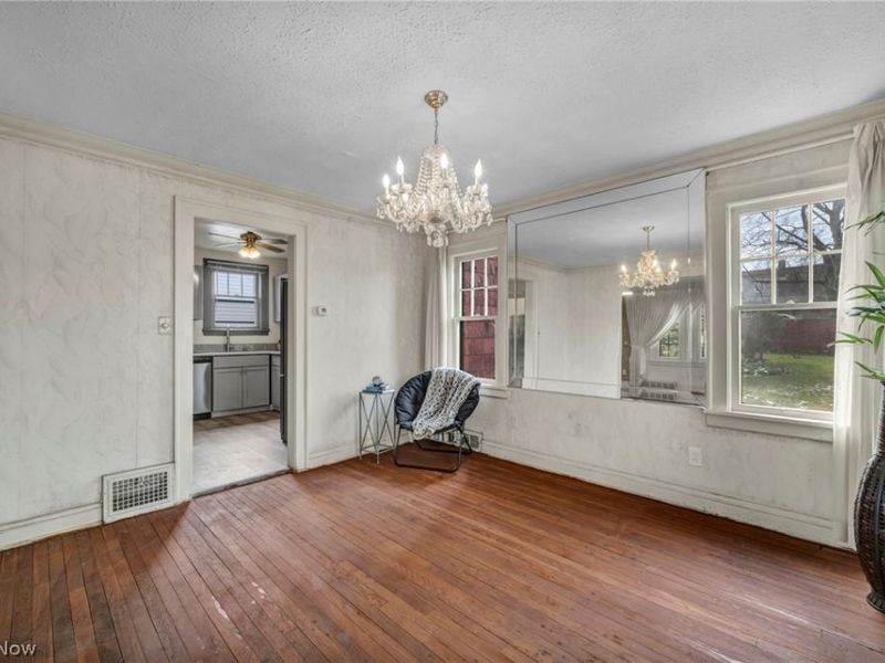 15812 Judson Drive, Cleveland, OH 44128 Photo 12