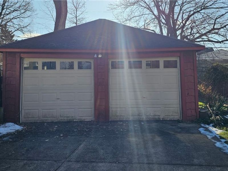 15812 Judson Drive, Cleveland, OH 44128 Photo 13