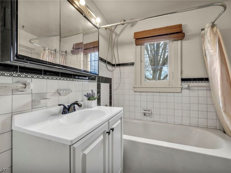 15812 Judson Drive, Cleveland, OH 44128 Photo 27